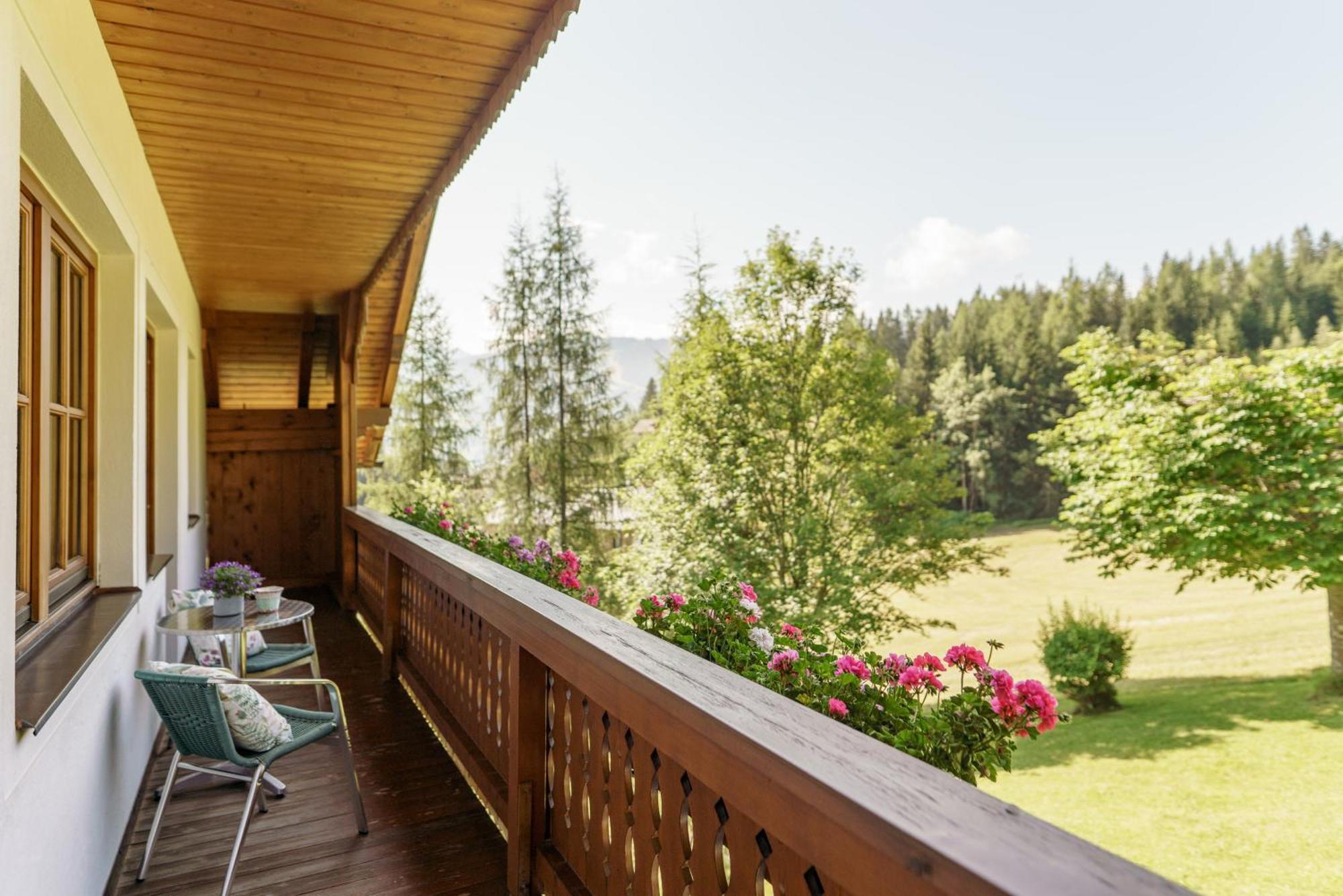 Landhaus Birgbichler - Apartments In Ramsau Am Dachstein - Inklusive Sommercard! Exterior photo