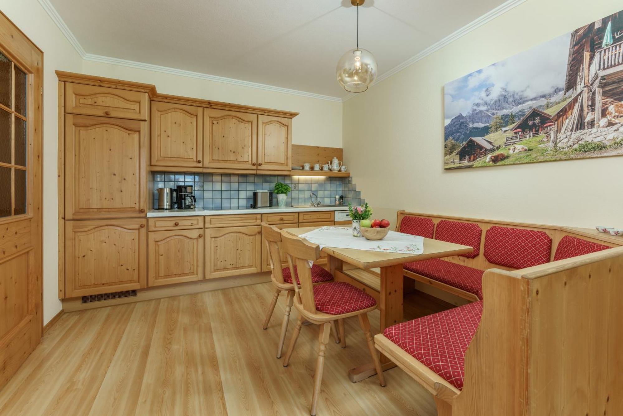 Landhaus Birgbichler - Apartments In Ramsau Am Dachstein - Inklusive Sommercard! Exterior photo