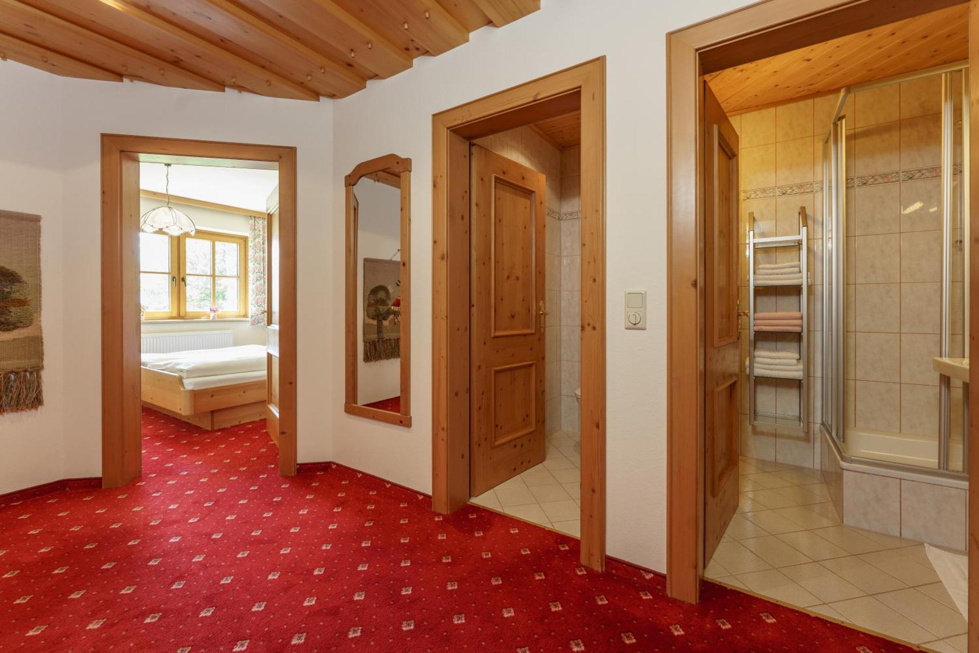 Landhaus Birgbichler - Apartments In Ramsau Am Dachstein - Inklusive Sommercard! Exterior photo