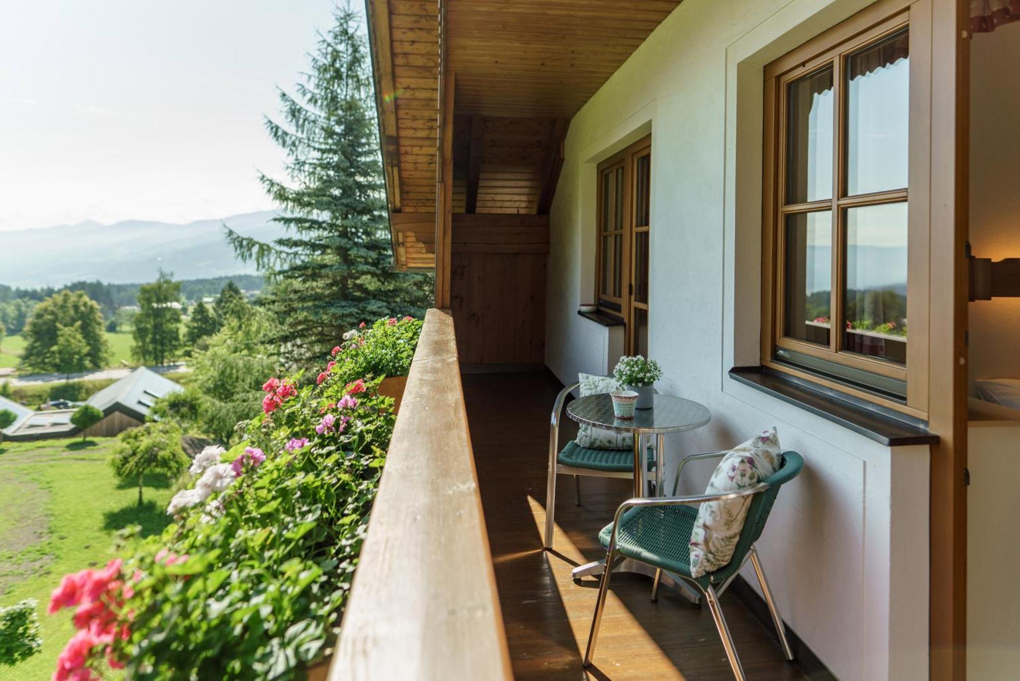 Landhaus Birgbichler - Apartments In Ramsau Am Dachstein - Inklusive Sommercard! Exterior photo