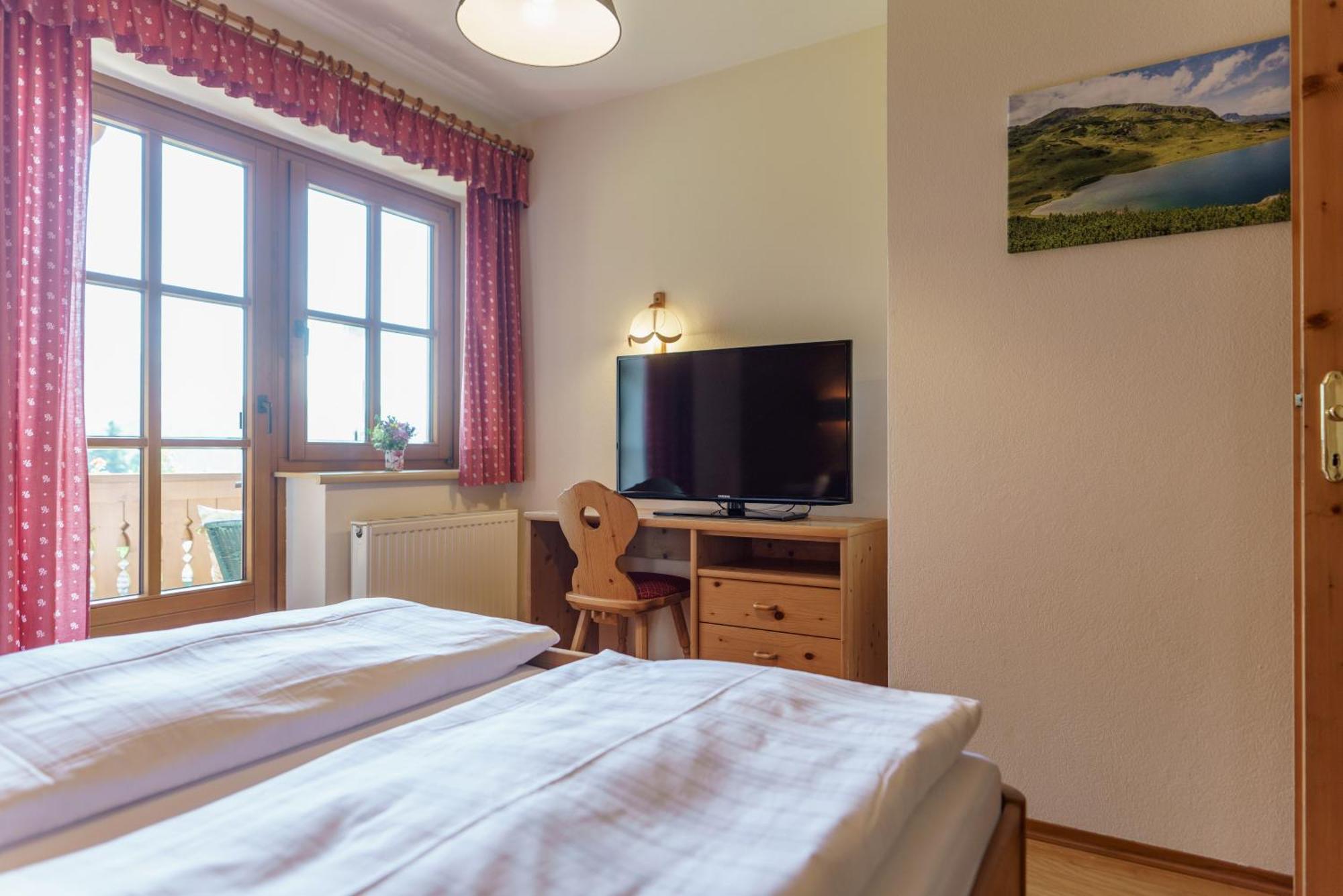 Landhaus Birgbichler - Apartments In Ramsau Am Dachstein - Inklusive Sommercard! Exterior photo